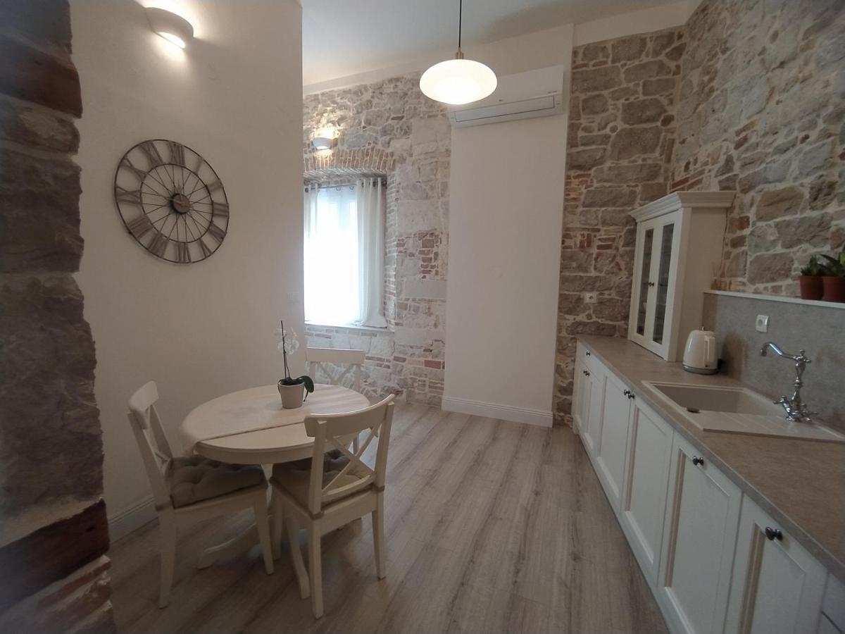 Apartment Antique Zadar - City Center Exterior photo
